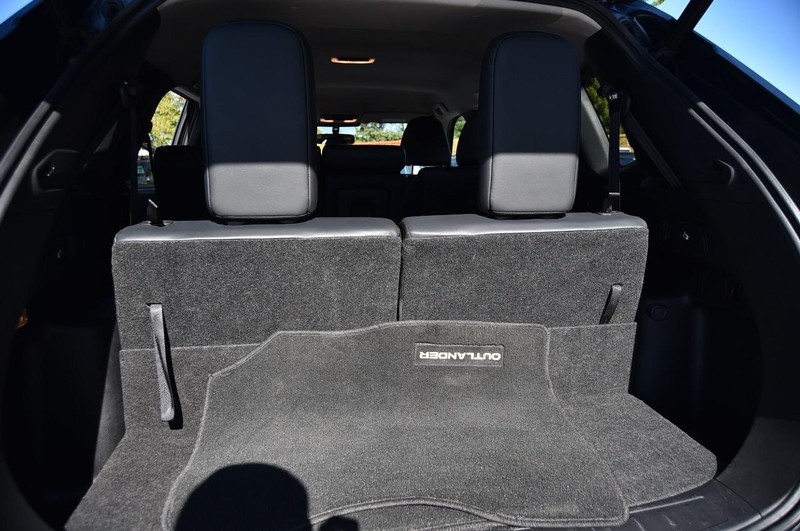 Mitsubishi Outlander Vehicle Image 27