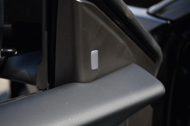 Nissan Sentra Vehicle Image 10