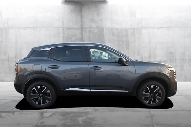 Nissan Kicks Vehicle Image 05
