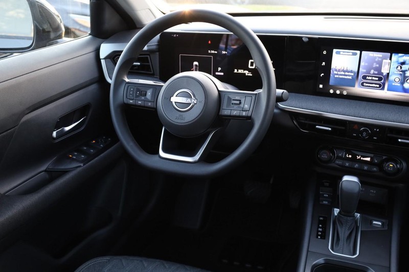 Nissan Kicks Vehicle Image 24