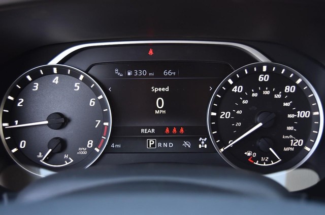 Nissan Frontier Vehicle Image 13