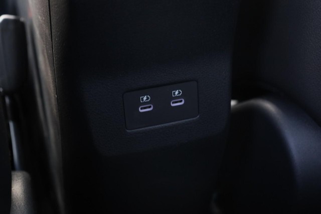 Nissan Kicks Vehicle Image 24