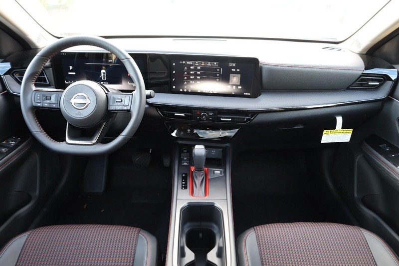 Nissan Kicks Vehicle Image 25