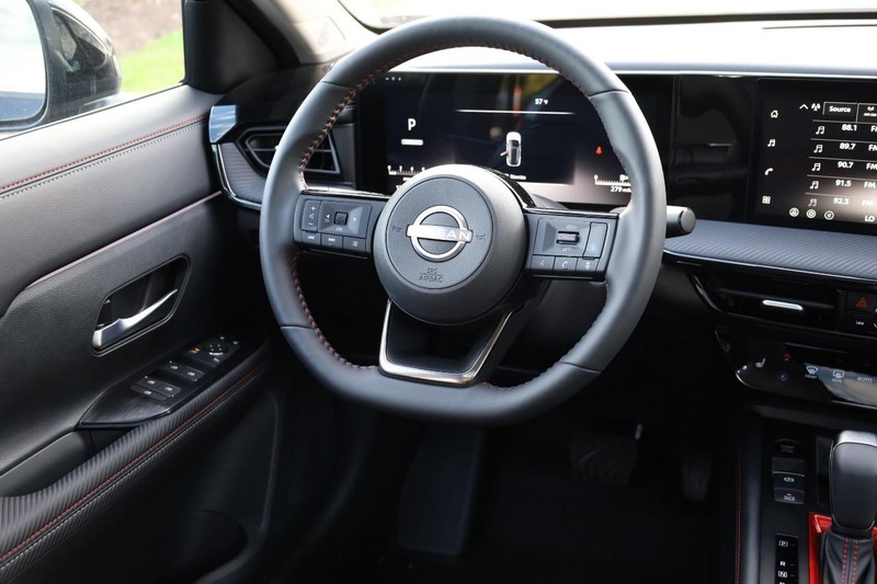 Nissan Kicks Vehicle Image 26