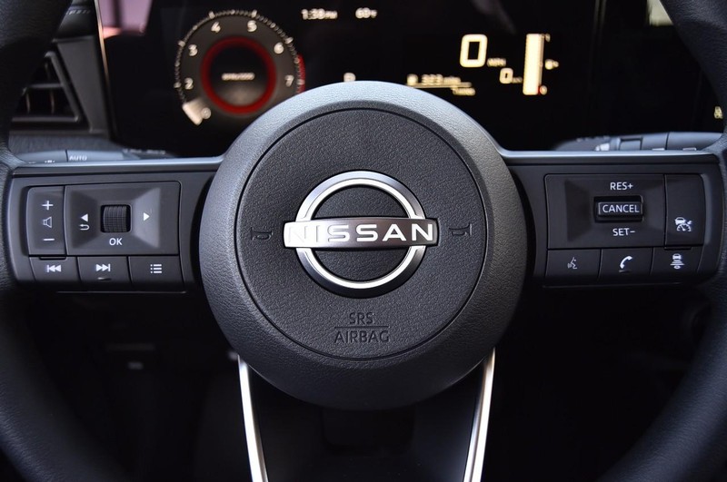 Nissan Kicks Vehicle Full-screen Gallery Image 20