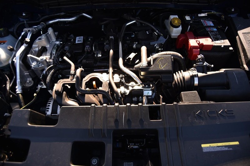 Nissan Kicks Vehicle Full-screen Gallery Image 24