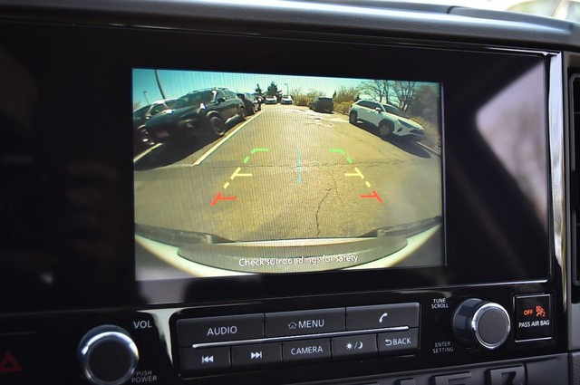 Nissan Frontier Vehicle Image 14