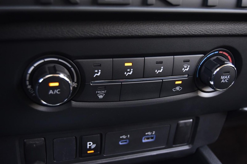 Nissan Frontier Vehicle Image 16