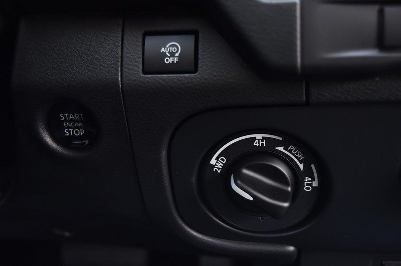 Nissan Frontier Vehicle Image 18