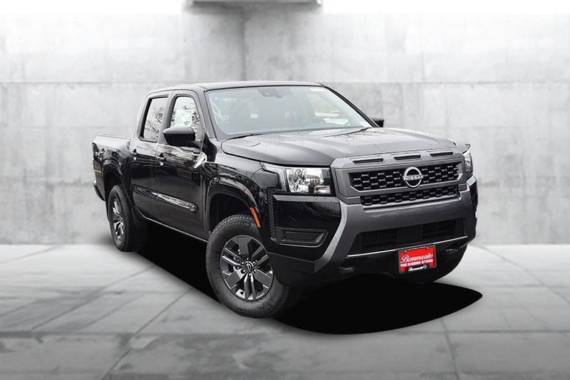 Nissan Frontier Vehicle Full-screen Gallery Image 2