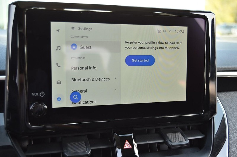 Toyota Corolla Vehicle Image 13