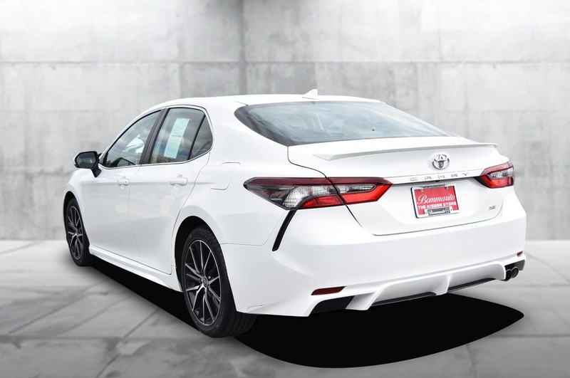 Toyota Camry Vehicle Image 07