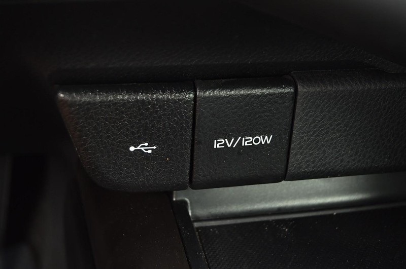 Toyota Camry Vehicle Image 15