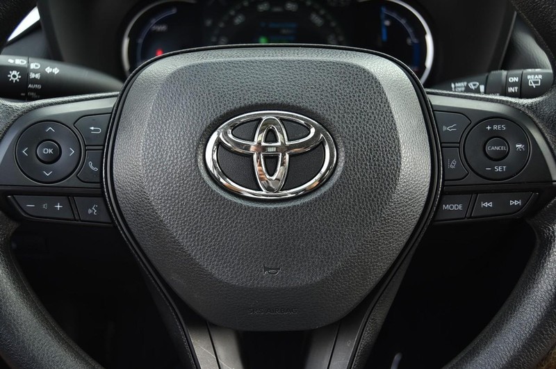 Toyota RAV4 Vehicle Image 18
