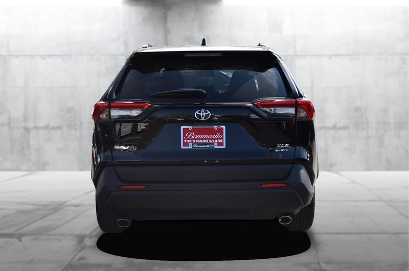 Toyota RAV4 Vehicle Image 06