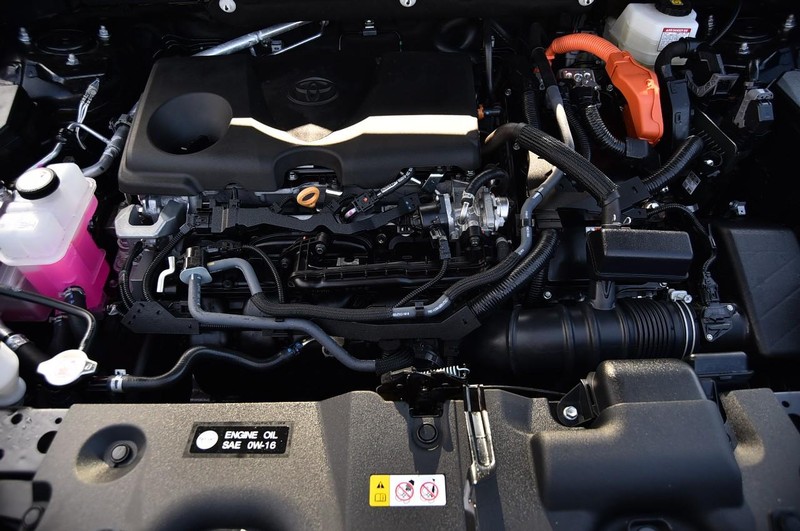 Toyota RAV4 Vehicle Image 24