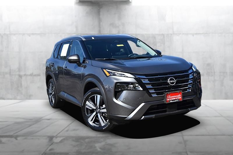 Nissan Rogue Vehicle Image 02