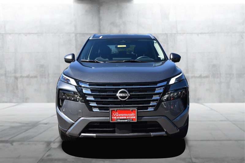 Nissan Rogue Vehicle Image 04