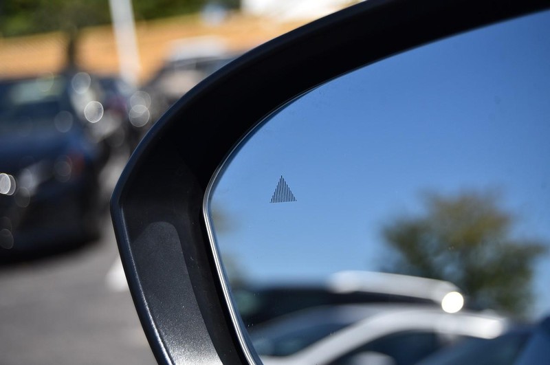 Nissan Rogue Vehicle Image 10