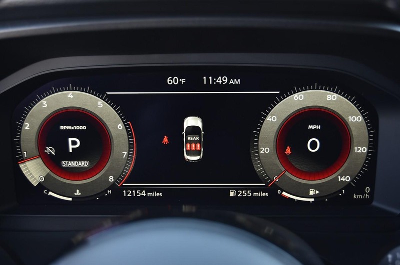 Nissan Rogue Vehicle Image 12