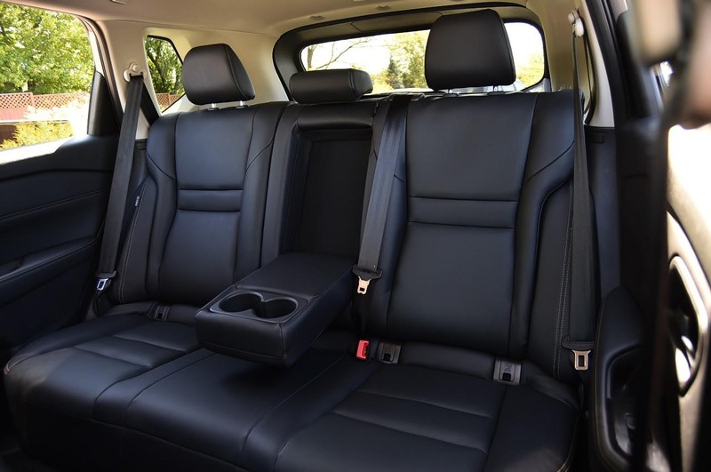 Nissan Rogue Vehicle Image 23