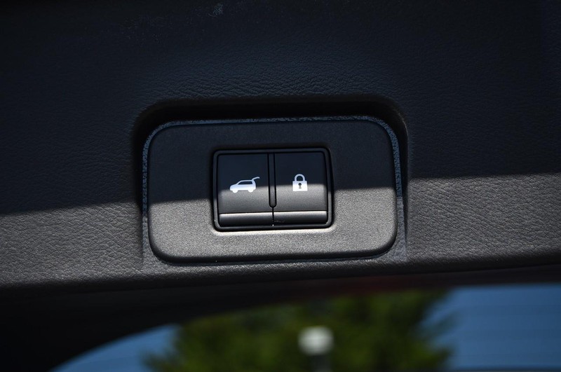 Nissan Rogue Vehicle Image 27