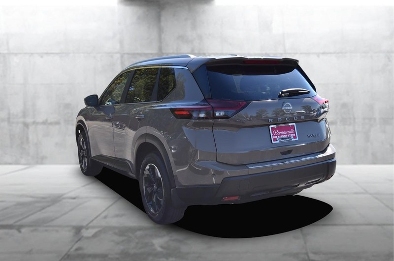 Nissan Rogue Vehicle Image 07
