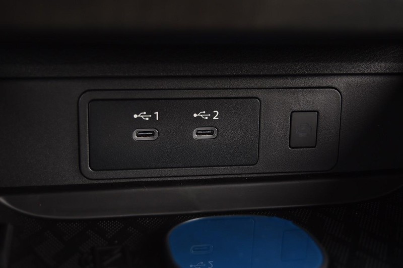 Nissan Murano Vehicle Image 21