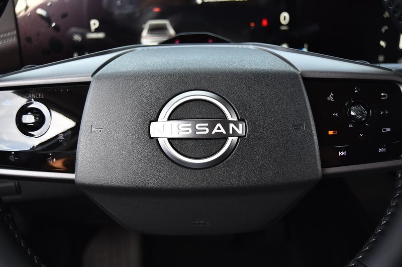 Nissan Murano Vehicle Image 24