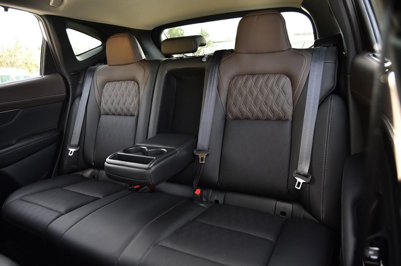 Nissan Murano Vehicle Image 28