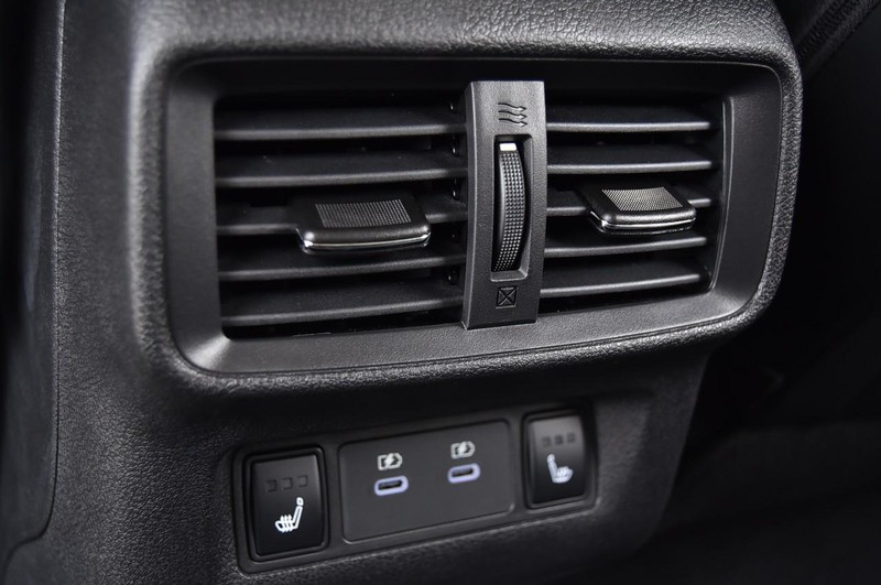 Nissan Murano Vehicle Image 29