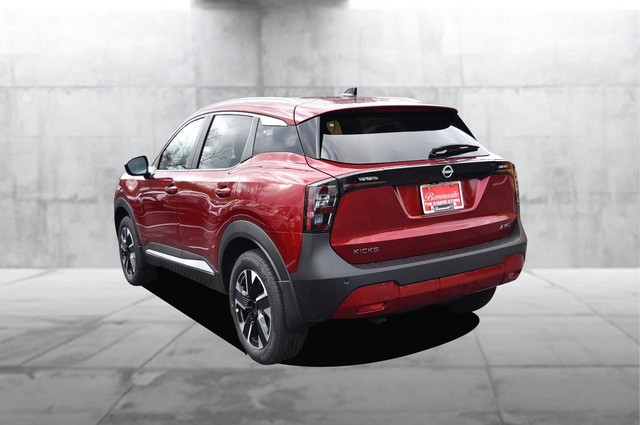 Nissan Kicks Vehicle Image 07