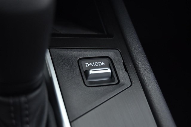 Nissan Kicks Vehicle Image 18