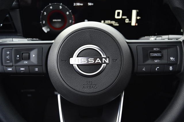 Nissan Kicks Vehicle Image 19