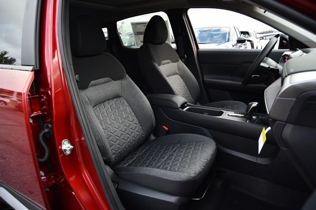 Nissan Kicks Vehicle Image 21