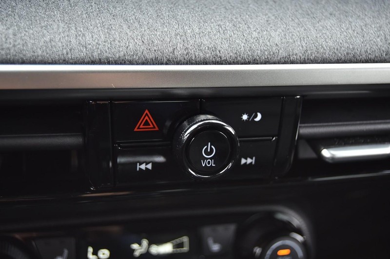 Nissan Kicks Vehicle Image 14