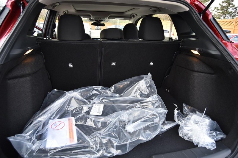 Nissan Kicks Vehicle Image 24