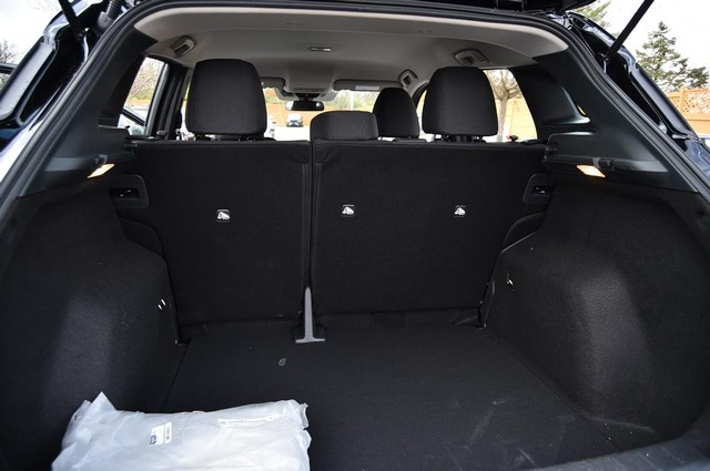 Nissan Kicks Vehicle Image 24