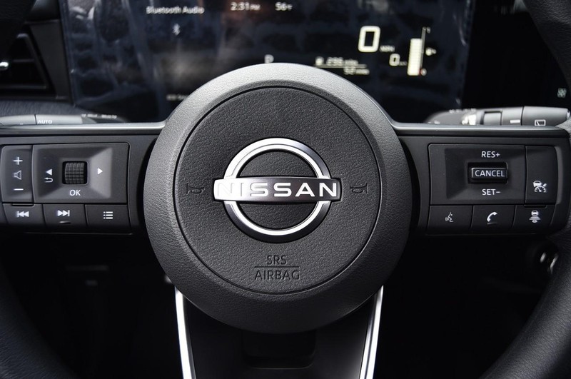 Nissan Kicks Vehicle Image 20