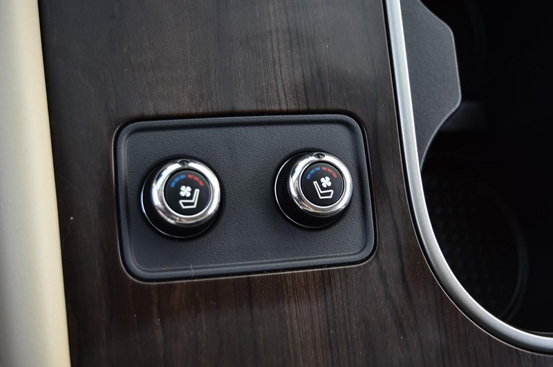 Nissan Murano Vehicle Image 19