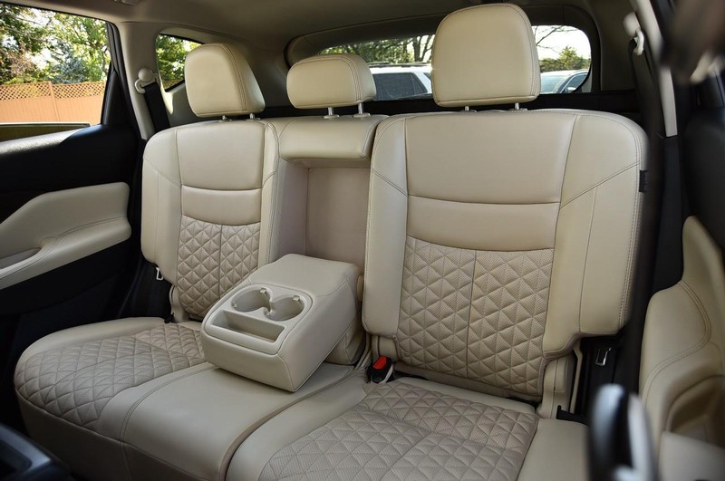 Nissan Murano Vehicle Image 24