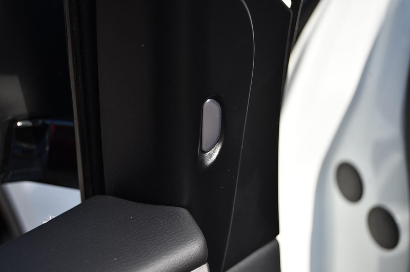 Nissan Murano Vehicle Image 11