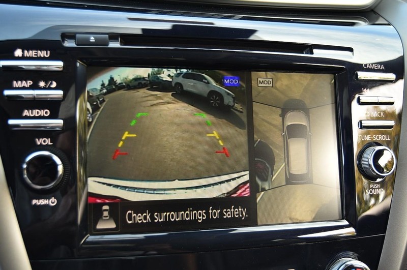 Nissan Murano Vehicle Image 15