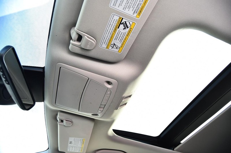 Nissan Murano Vehicle Image 23