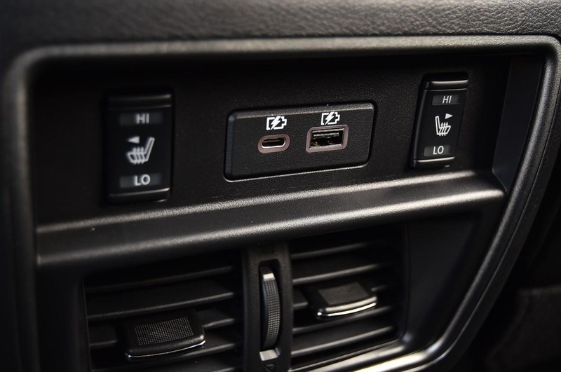 Nissan Murano Vehicle Image 25