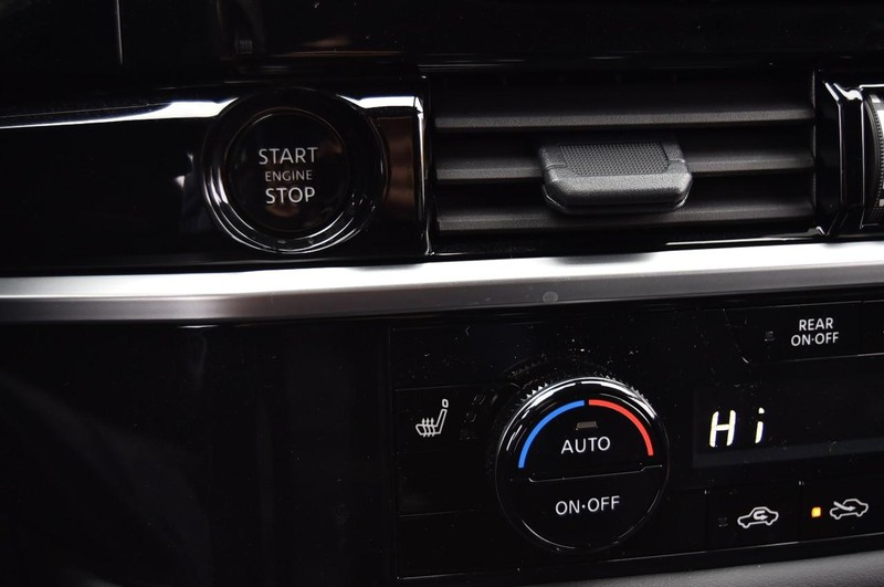 Nissan Pathfinder Vehicle Image 15