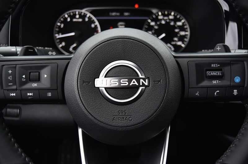 Nissan Pathfinder Vehicle Image 19