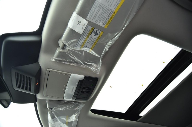 Nissan Pathfinder Vehicle Image 22