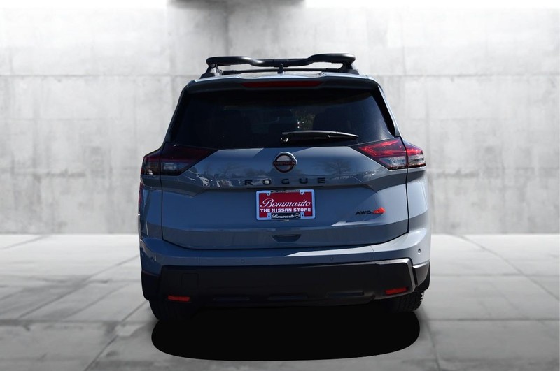 Nissan Rogue Vehicle Image 06