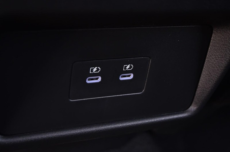 Nissan Rogue Vehicle Image 26